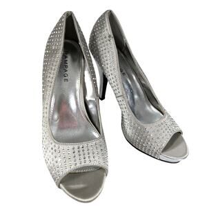 NWOT-1 SHOW! RAMPAGE! "GIMME" SILVER SATIN & MICROSTUDS, PEEP TOE HEELS! SZ 8.5M